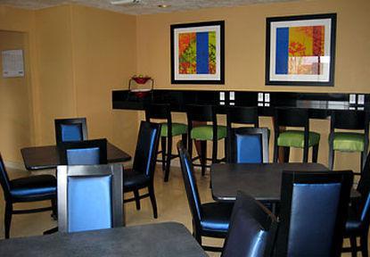 Fairfield Inn קנוויק מסעדה תמונה