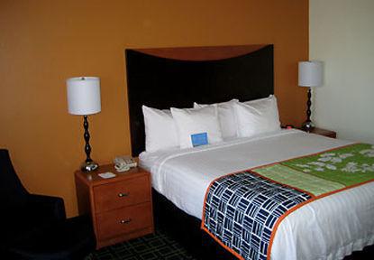 Fairfield Inn קנוויק חדר תמונה
