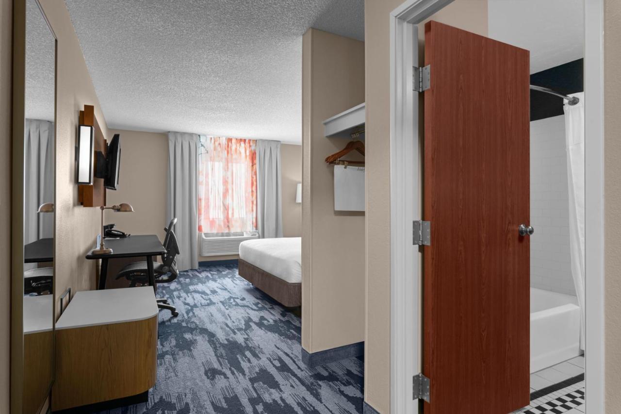 Fairfield Inn קנוויק מראה חיצוני תמונה